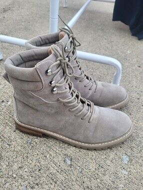 Women's Light Green Suede Boots